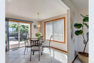 11424 SW 66th Ave, Portland, OR 97223 - Photo 7