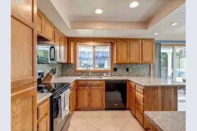 11424 SW 66th Ave, Portland, OR 97223 - Photo 13