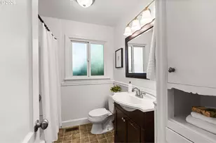 7821 SW Greenwood Dr, Portland, OR 97223 - Photo 23
