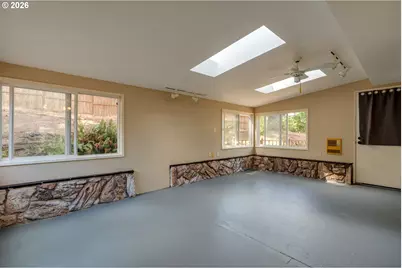1020 Windemere Dr NW, Salem, OR 97304 - Photo 23