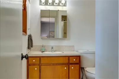 1020 Windemere Dr NW, Salem, OR 97304 - Photo 29