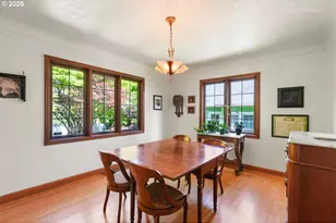 608 NE Floral Pl, Portland, OR 97232 - Photo 7