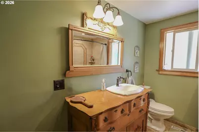 686 Murdock Dr, Oakland, OR 97462 - Photo 15
