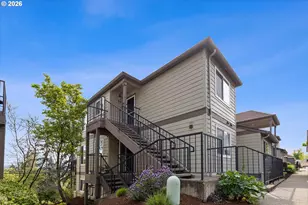 20920 Fawn Ct, West Linn, OR 97068 - Photo 1