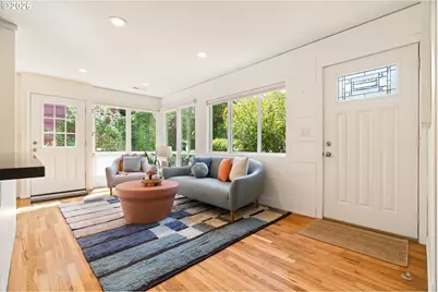 9244 N Allegheny Ave, Portland, OR 97203 - Photo 5