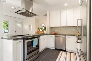 9244 N Allegheny Ave, Portland, OR 97203 - Photo 15