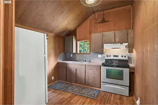 710 Wood Ln, Clatskanie, OR 97016 - Photo 7