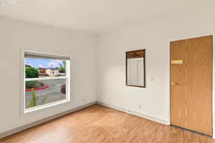 1000 S McKern Ct, Newberg, OR 97132 - Photo 9
