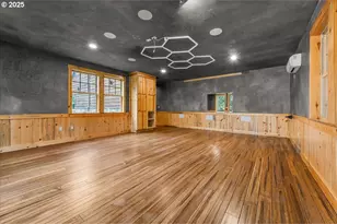 39577 SE Kitzmiller Rd, Eagle Creek, OR 97022 - Photo 17