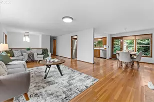 9042 SW Monterey Pl, Portland, OR 97225 - Photo 9