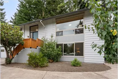 9042 SW Monterey Pl, Portland, OR 97225 - Photo 3