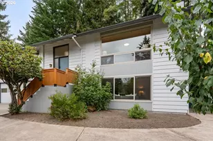 9042 SW Monterey Pl, Portland, OR 97225 - Photo 3