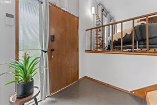 9042 SW Monterey Pl, Portland, OR 97225 - Photo 27