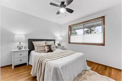 9042 SW Monterey Pl, Portland, OR 97225 - Photo 17