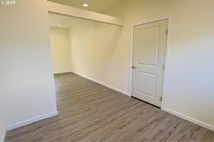 2518 Pacific Ave, North Bend, OR 97459 - Photo 33