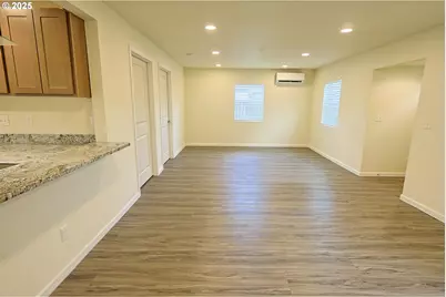 2518 Pacific Ave, North Bend, OR 97459 - Photo 7