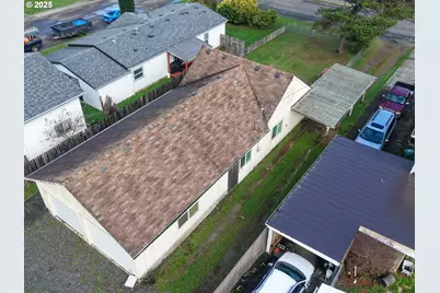 2518 Pacific Ave, North Bend, OR 97459 - Photo 43