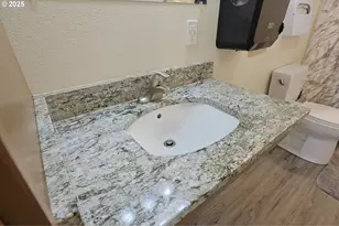 2518 Pacific Ave, North Bend, OR 97459 - Photo 29