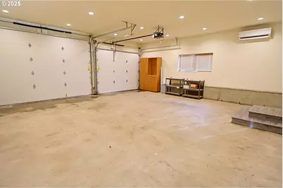 2518 Pacific Ave, North Bend, OR 97459 - Photo 39