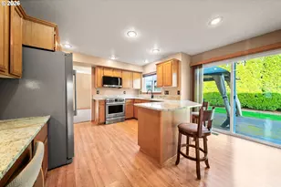 1398 SE 12th Loop, Canby, OR 97013 - Photo 9