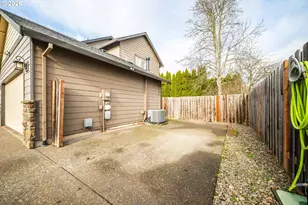 1398 SE 12th Loop, Canby, OR 97013 - Photo 33