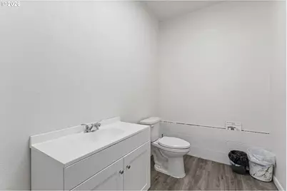 24990 Highway 62, Trail, OR 97541 - Photo 21