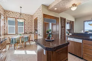 11455 SW Reif Rd, Powell Butte, OR 97753 - Photo 15