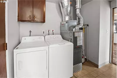 2440 Pine St, Seaside, OR 97138 - Photo 13