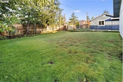 2440 Pine St, Seaside, OR 97138 - Photo 17