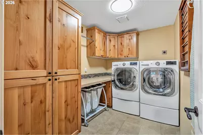 1275 N Fir St, Canby, OR 97013 - Photo 25