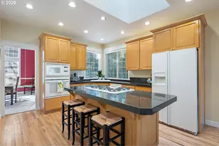 6321 SW Canby St, Portland, OR 97219 - Photo 9