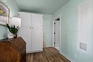 24315 Peoria Rd, Harrisburg, OR 97446 - Photo 17