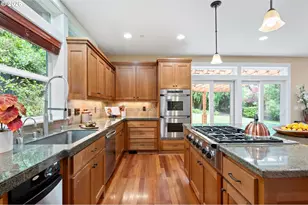 1991 Country Club Rd, Lake Oswego, OR 97034 - Photo 11