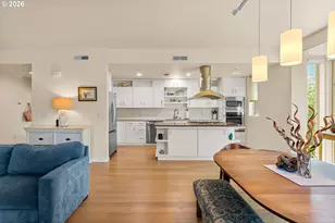 4280 S Corbett Ave, Portland, OR 97239 - Photo 11