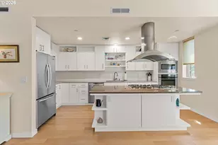 4280 S Corbett Ave, Portland, OR 97239 - Photo 13