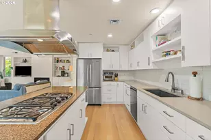 4280 S Corbett Ave, Portland, OR 97239 - Photo 15