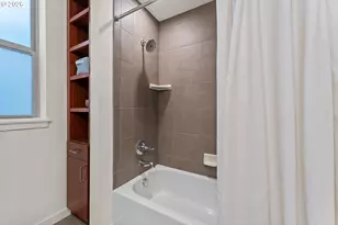 4280 S Corbett Ave, Portland, OR 97239 - Photo 31
