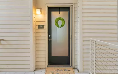 4280 S Corbett Ave #201, Portland, OR 97239 - Photo 5