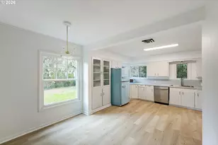 1945 NE Bell Dr, Portland, OR 97220 - Photo 9