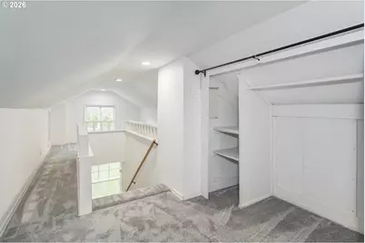 1945 NE Bell Dr, Portland, OR 97220 - Photo 21