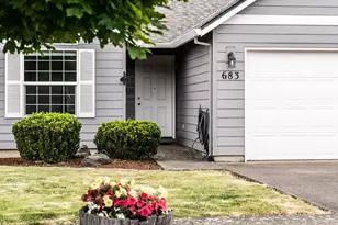 683 NE Summerfield St, McMinnville, OR 97128 - Photo 3