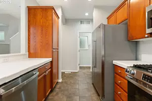 1062 SE Tamango St, Hillsboro, OR 97123 - Photo 13
