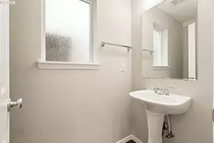 1062 SE Tamango St, Hillsboro, OR 97123 - Photo 15