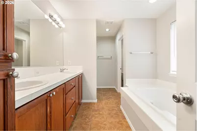 1062 SE Tamango St, Hillsboro, OR 97123 - Photo 23