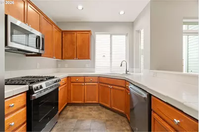 1062 SE Tamango St, Hillsboro, OR 97123 - Photo 11