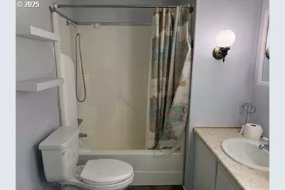 4800 Barger Dr #60, Eugene, OR 97402 - Photo 5