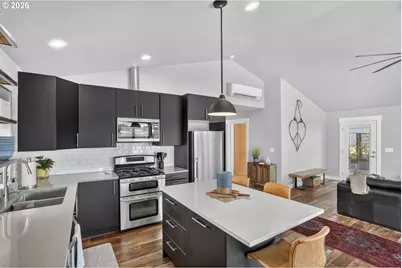 2630 N Hayden Island Dr #17, Portland, OR 97217 - Photo 19