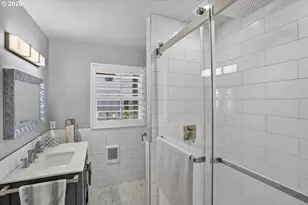 2630 N Hayden Island Dr, Portland, OR 97217 - Photo 29