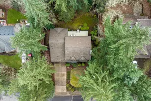 2673 Garfield St, Eugene, OR 97405 - Photo 41