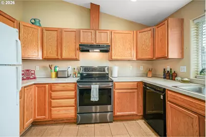 371 Hobson St, Stayton, OR 97383 - Photo 11